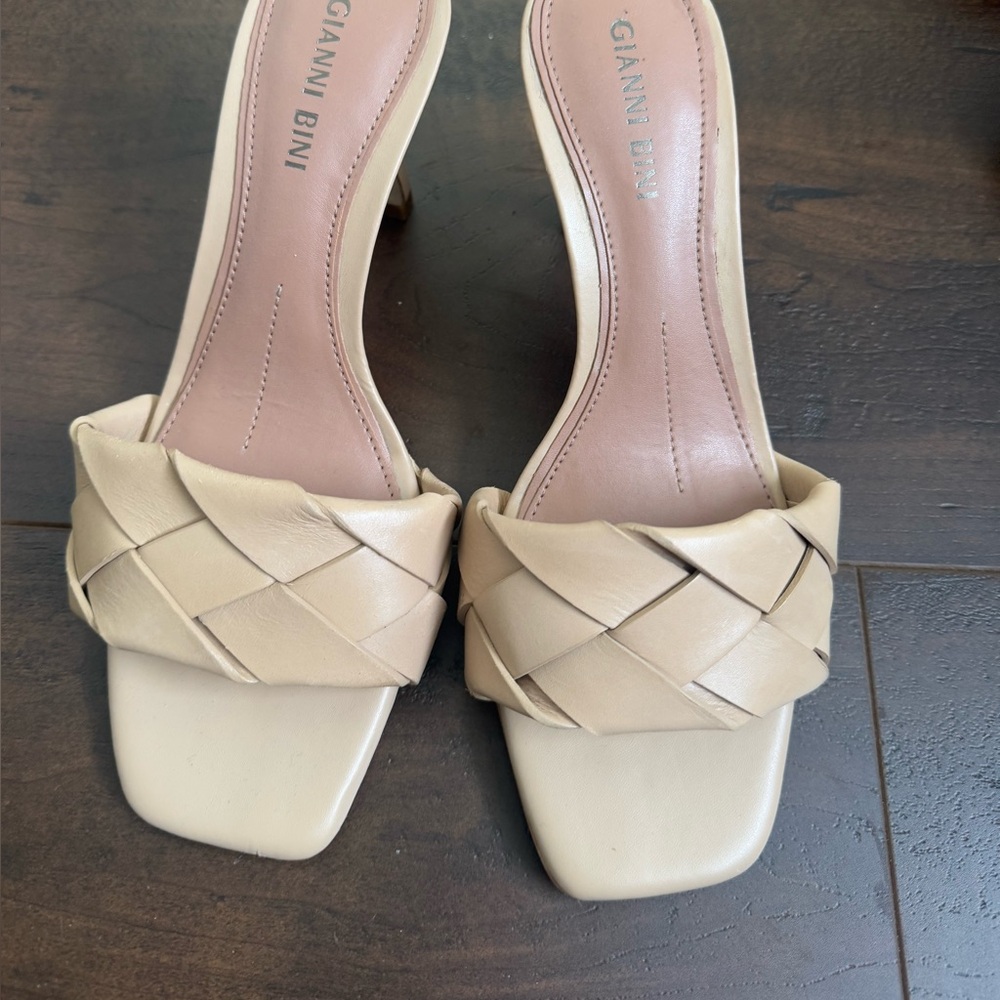 Gianni bini sandals